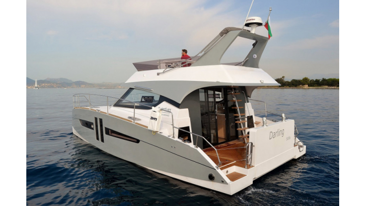 aventura 10 power catamaran jeanneau australia